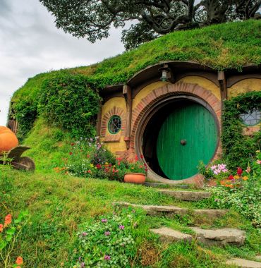 Hobbiton New Zealand - Discovering Destinations