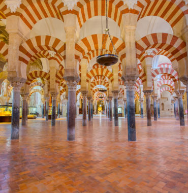 La Mezquita - Discovering Destinations